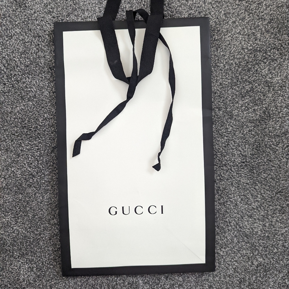 Gucci medium shopping bag